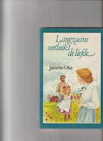 LANGZAAM ONTLUIKT DE LIEFDE 9789024208883 Janette Oke, Boeken, Streekboeken en Streekromans, Verzenden, Gelezen, Janette Oke