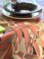 Tafelkleed met bloemenprint in zachte kleuren, ruime tafels., Antiek en Kunst, Antiek | Meubels | Tafels