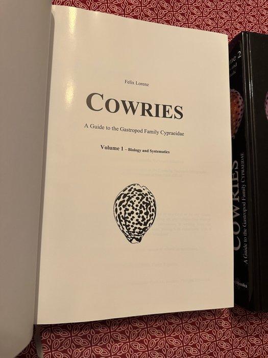 Félix Lorenz - Cowries. A Guide to the Gastropod Family, Antiek en Kunst, Antiek | Boeken en Manuscripten