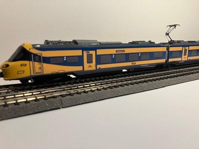 Handgebouwd, Piko H0 - Treinstel (1) - 5-delig treinstel, Hobby en Vrije tijd, Modeltreinen | H0