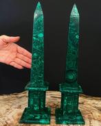 Paire dobélisques en malachite naturelle du Congo de la