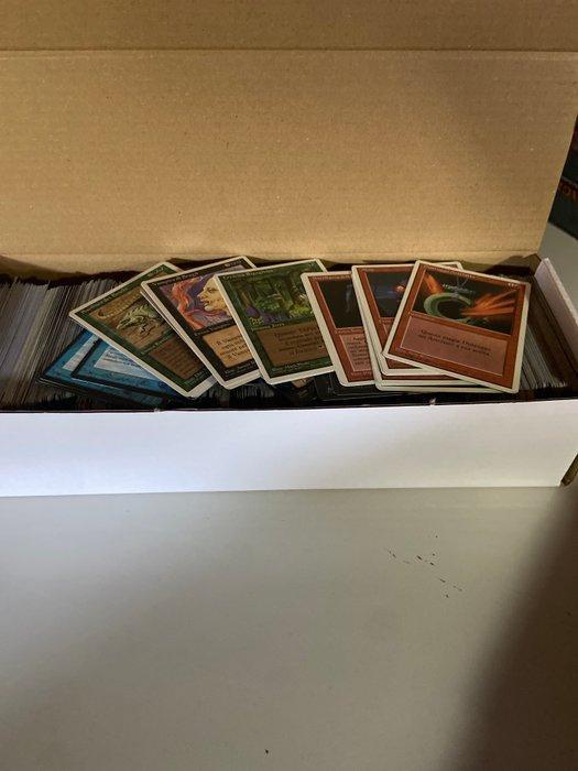 Wizards of The Coast - 1000 Box - Magic: The Gathering -, Hobby en Vrije tijd, Verzamelkaartspellen | Magic the Gathering