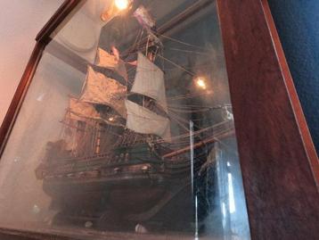 Modelschip - Scheepsmodel van het VOC-schip DROMEDARIS