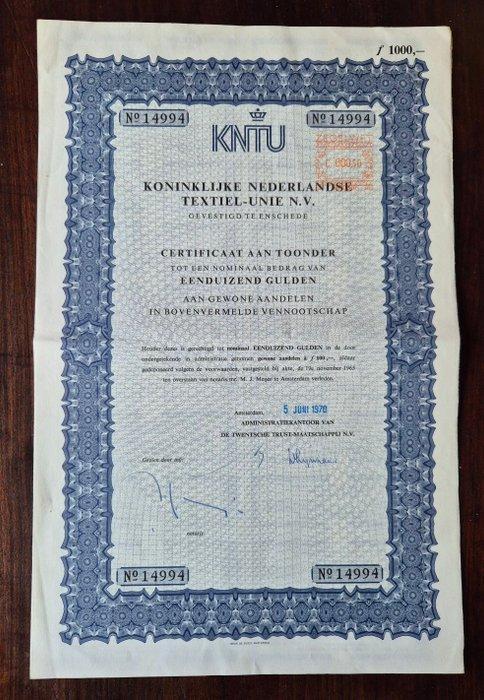 Wereld. Collection 15x Textile, Lace and Leather history, Antiek en Kunst, Antiek | Speelgoed