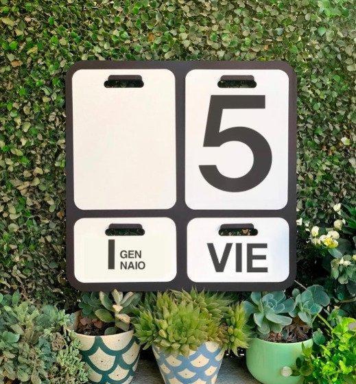 Calendrier perpétuel - Danese - Formosa - Calendrier, Antiquités & Art, Antiquités | Meubles | Chaises & Canapés