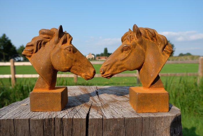 Beeld, set of 2 horse heads - 15 cm - Gietijzer, Antiek en Kunst, Curiosa en Brocante