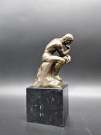 Penseur en bronze sur marbre - Bronze, Marbre