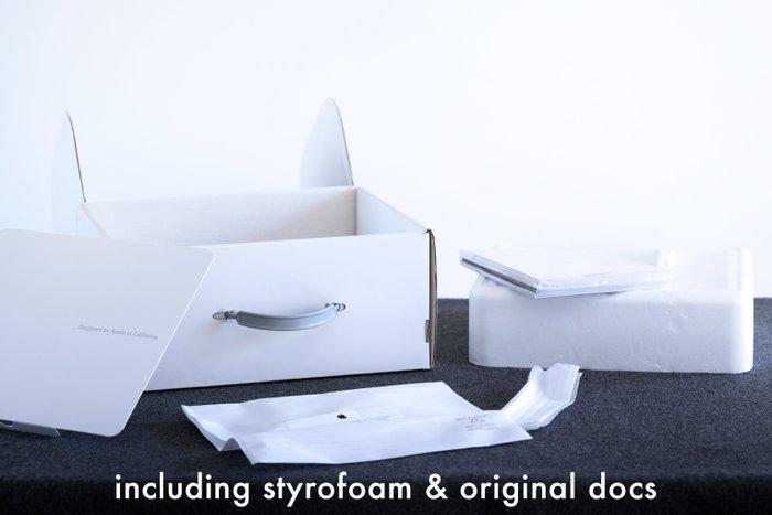 Apple iBook G4 12-inch – Original Empty Box Set with, Games en Spelcomputers, Spelcomputers | Overige Accessoires