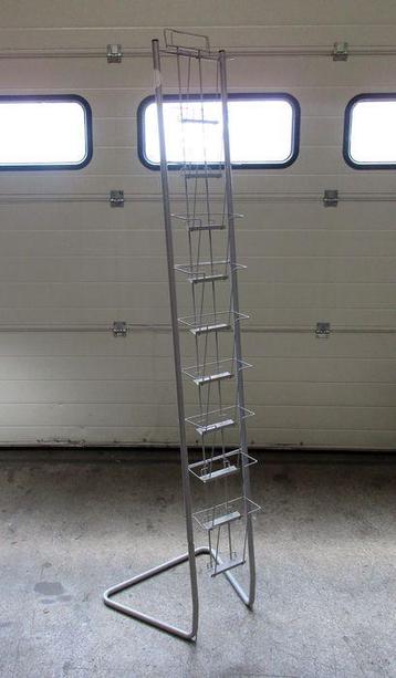 Folderhouder, Display met 9 vakjes