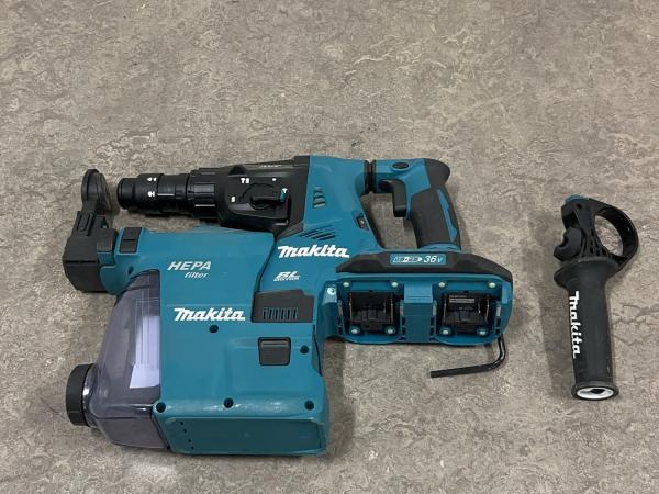 Veiling - Makita klopboormachine met stofafzuiging body DHR2, Doe-het-zelf en Bouw, Gereedschap | Boormachines