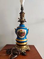 Petroleumlamp - Verguld brons, Zacht porcelein