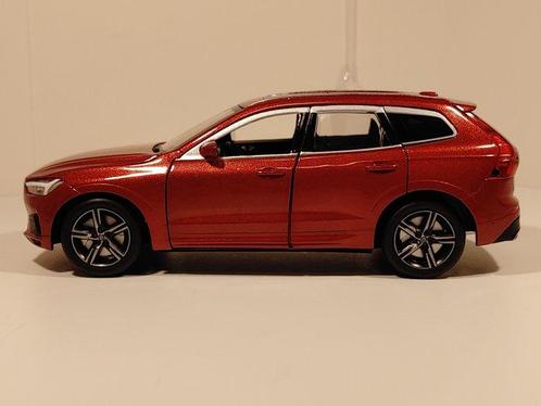 Tayumo 1:32 - 1 - Break miniature - Volvo XC60 in Fusion Red, Hobby & Loisirs créatifs, Voitures miniatures | 1:5 à 1:12