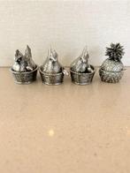 Zout- en pepervaatjes - Verzilverd - Drie vintage “hen on