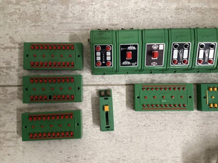 Fleischmann H0 - 3x6920, 1x6922, 1x6923, 1x6924, 1x6925,, Hobby en Vrije tijd, Modeltreinen | H0