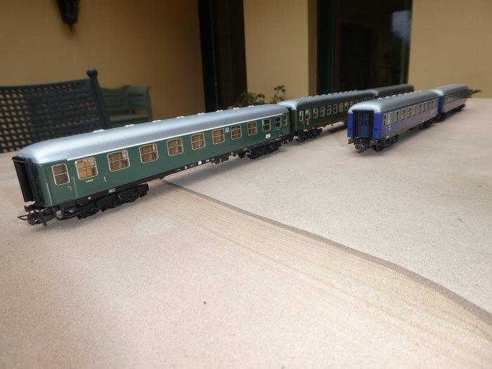 Märklin H0 - 00766/4022/4026/4027 - Modeltrein personenwagen, Hobby en Vrije tijd, Modeltreinen | H0