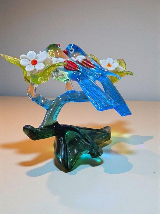 Tommasi Studio - Beeldje - Uccelli colorati su ramo soffiato, Antiek en Kunst, Antiek | Glaswerk en Kristal