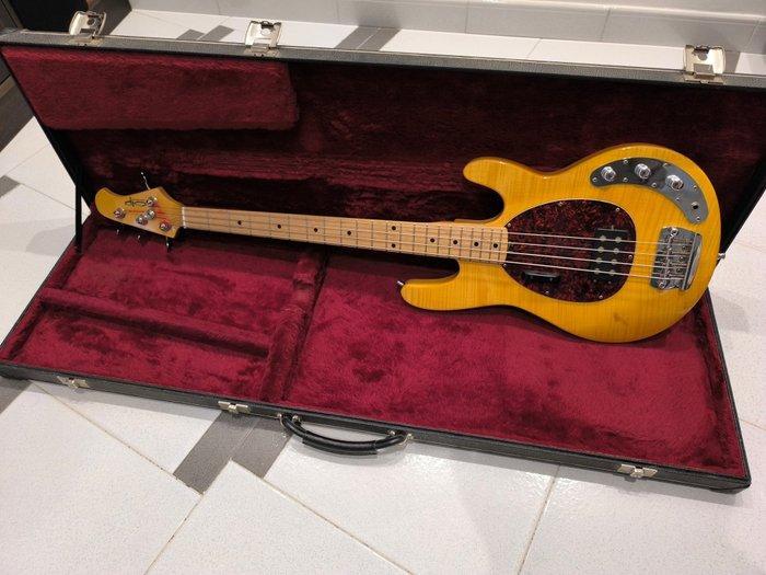 Olp by music man - Olp - - Guitare basse électrique à 4, Muziek en Instrumenten, Snaarinstrumenten | Gitaren | Akoestisch