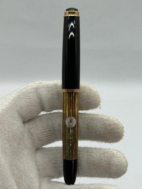 Pelikan - Vintage Pelikan 400NN with 400 cap fountain pen, Verzamelen, Pennenverzamelingen