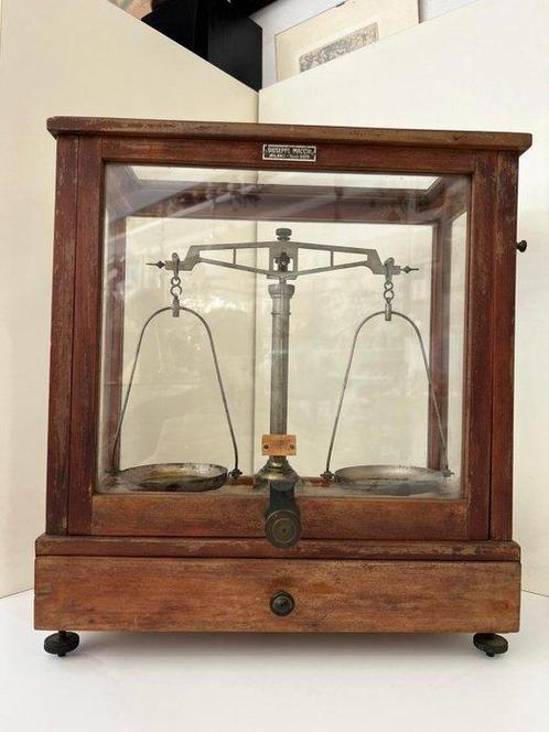 Giuseppe Macchi, Milano - Balans of weegschaal - Glas, Hout,, Antiek en Kunst, Antiek | Overige Antiek