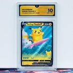Pokémon Graded card - Surfing Pikachu V #008 Celebrations -, Hobby en Vrije tijd, Verzamelkaartspellen | Pokémon, Nieuw