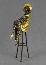 after Chiparus - sculptuur, Lady at the Bar - 1 kg - 28 cm -, Antiek en Kunst