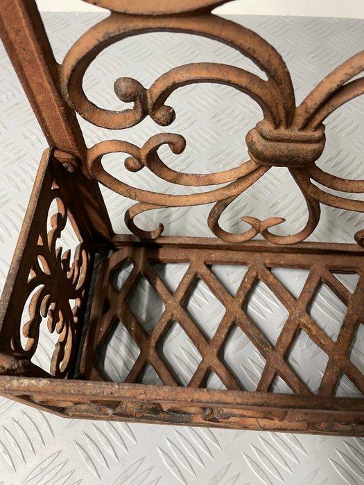 Bloempot - Gietijzer - Muur bloembak gietijzer, Antiek en Kunst, Curiosa en Brocante