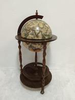 Bar - Bois, pâtes - Mueble-bar en forme de globe terrestre,