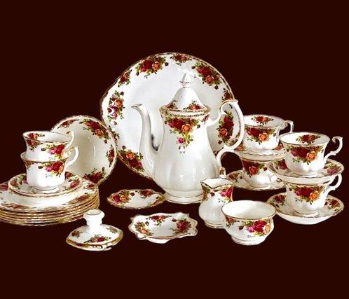 Royal Albert Old Country Rose - Service à café pour 6, Antiquités & Art, Antiquités | Meubles | Tables