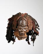 Masque passeport Tchokwe - Bois, Laine, Raphia, Toile -, Antiek en Kunst, Kunst | Niet-Westerse kunst