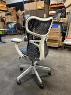 Herman Miller Mirra 2 Triflex Twilight/Studio, Blauw, Ergonomisch, Bureaustoel, Zo goed als nieuw