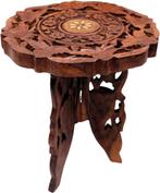 Tafel - Hout - tafel met vleeswaren aan bot