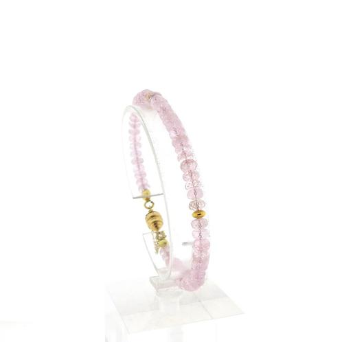 Gouden kralen armband met rozenkwarts | 19 cm, Handtassen en Accessoires, Armbanden, Overige kleuren, Gebruikt, Met edelsteen