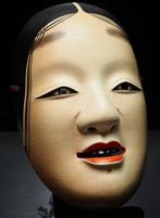 Zeer mooi Ko-omote masker, gesigneerd - Hout, Lak - Tasaki