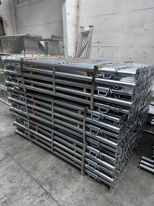 Verstelbare stutten Nieuw – 2m tot 3,6m, Doe-het-zelf en Bouw, Metalen, Ophalen of Verzenden