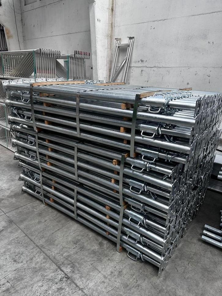 Verstelbare stutten Nieuw – 2m tot 3,6m, Doe-het-zelf en Bouw, Metalen, Ophalen of Verzenden