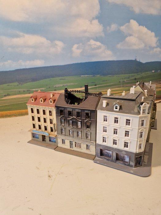 Pola N - Modeltreinlandschap (5) - stadshuizen, Hobby en Vrije tijd, Modeltreinen | N-Spoor