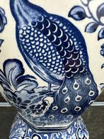 Royal Boch (Boch Frères) - Delft Blue Lidded Vase – Peacock, Antiek en Kunst