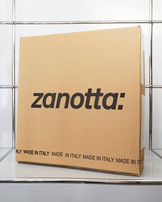 Zanotta - Achille Castiglioni - Kruk - Mezzadro - Geel -, Antiek en Kunst, Curiosa en Brocante