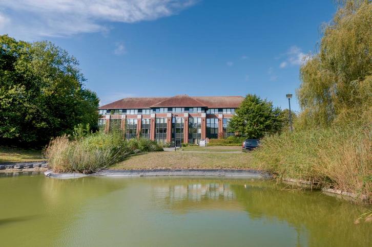 Kantoorruimte voor 2 in Office Park, Zakelijke goederen, Bedrijfs Onroerend goed
