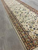 Isphahan - Vloerkleed - 302 cm - 75 cm