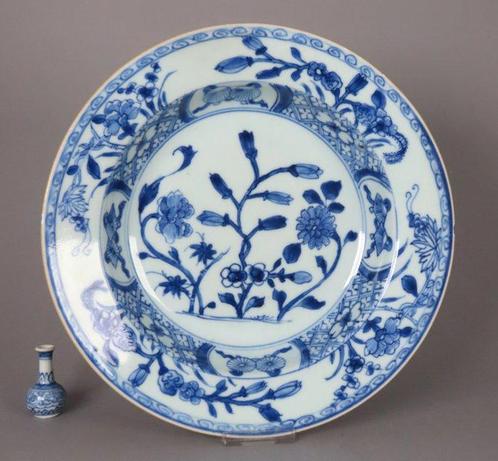 Kangxi (1662-1722) - Bord - Magnolia, Buddhas Hands,, Antiek en Kunst, Antiek | Overige Antiek