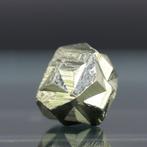 Uniek drie-dimensionale pyrietkristal • 10.35 ct •