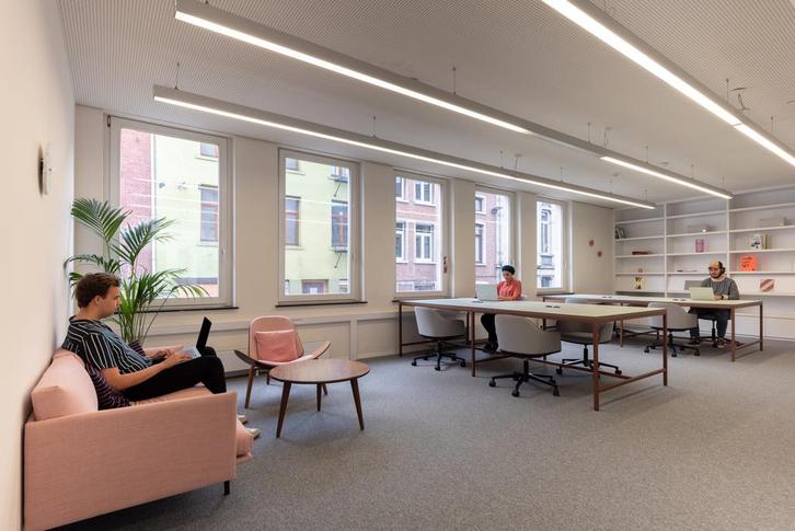 Werkplek-membership in Mercier Square, Zakelijke goederen, Bedrijfs Onroerend goed