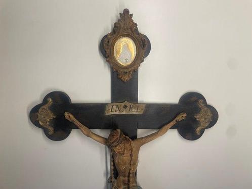 Antiek Crucifix - Hout - 1900-1910 - Kruisbeeld - Maria help, Antiek en Kunst, Kunst | Niet-Westerse kunst