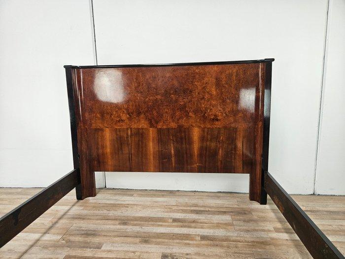 Bed - Exclusief groot tweepersoonsbed in Art Decò-stijl van, Antiek en Kunst, Kunst | Designobjecten