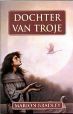 Dochter van Troje 9789022539576 Marion Zimmer Zimmer Bradley, Verzenden, Gelezen, Marion Zimmer Zimmer Bradley