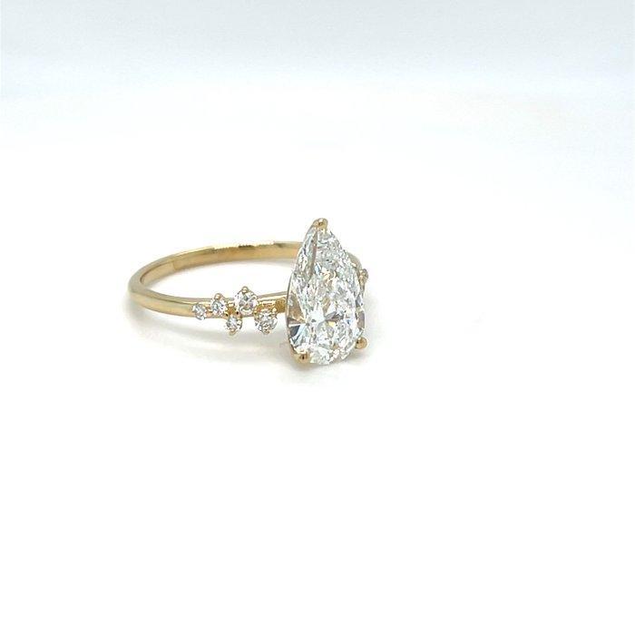 Zonder Minimumprijs - Ring - 14 karaat Geel goud - 2.05ct., Handtassen en Accessoires, Ringen