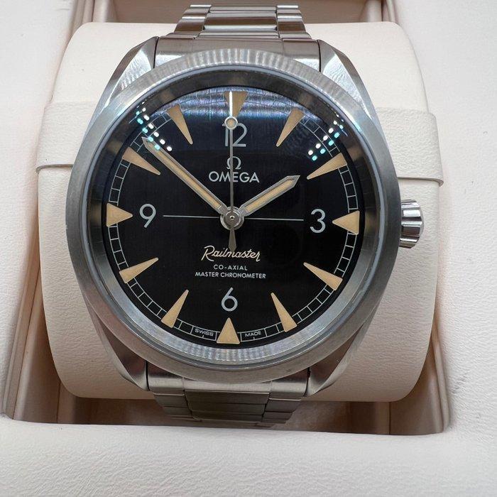 Omega - Speedmaster Broad Arrow - 220.10.40.20.01.001 -, Bijoux, Sacs & Beauté, Montres | Hommes