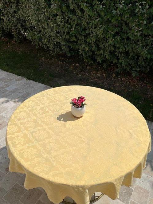 Nappe (7) - 150 cm - 150 cm - L’élégance à la française, Antiek en Kunst, Antiek | Tapijten, Tafelkleden en Textiel