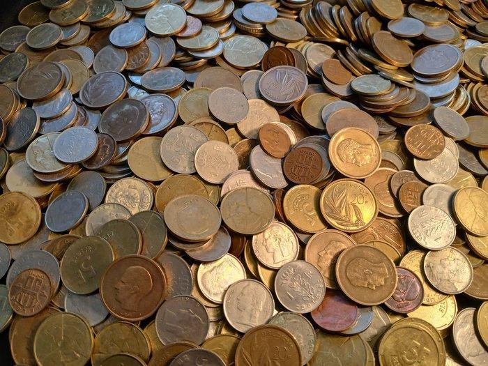 . België Lot of 1.5 kg of old coins - different dates, Postzegels en Munten, Munten | Europa | Niet-Euromunten